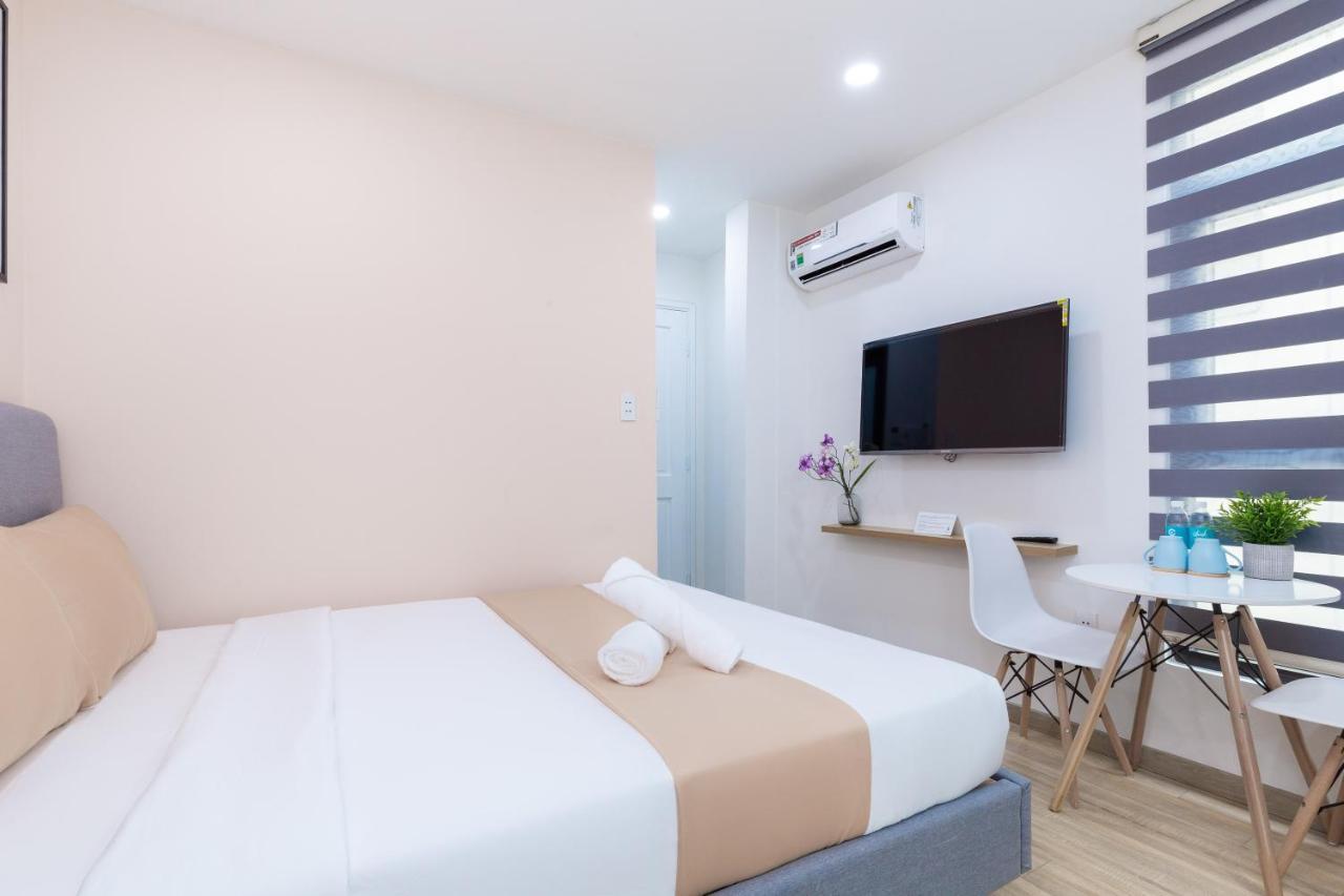 Căn hộ Cozrum Homes - Charming Corner